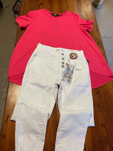 Load image into Gallery viewer, White Jeans
